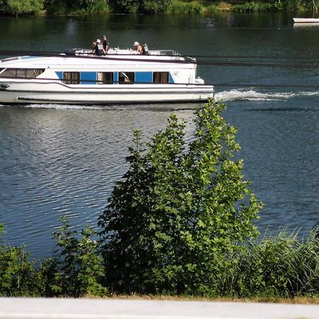 La Rive Du Doubs - 2 Chambres - 5 Pers - 56, Chemin Du Canal Du Rhone Au Rhin Dole Buitenkant foto